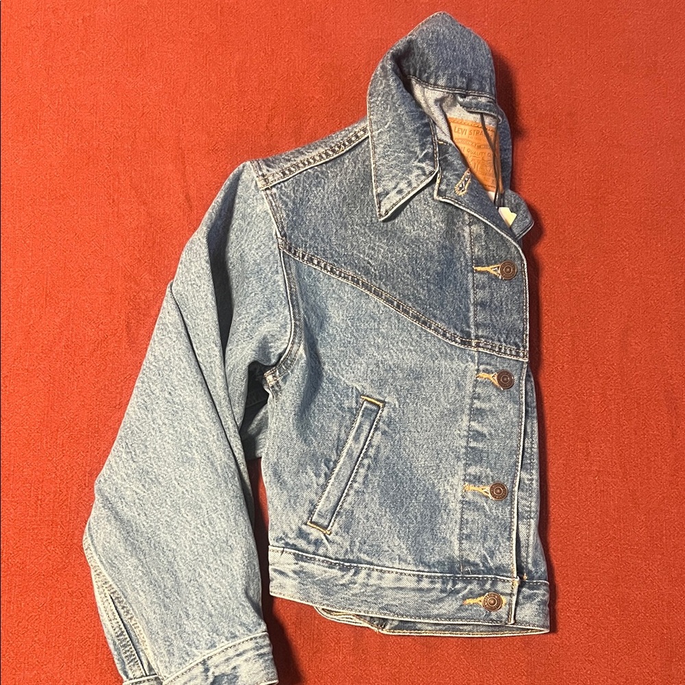 NEW Levi's Women's 90s Trucker Jean Jacket - Picture 6 of 6